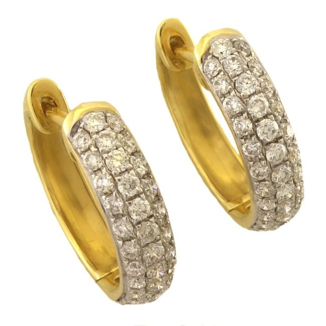 Boucles d’oreilles en or jaune et diamants de 0.62 carat