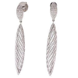 Boucles d’oreilles en or blanc et diamants de 1.14 carat