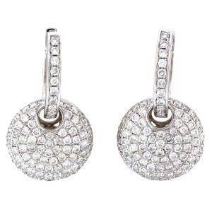 Boucles d’oreilles en or blanc et diamants de 1.90 carat