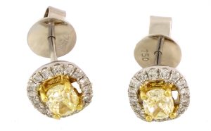 Pendientes de diamantes de oro blanco de 0.76 quilates