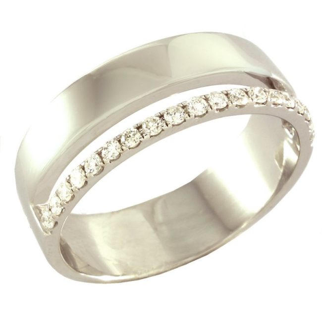 Anillo de diamantes de oro blanco de 0.16 quilates