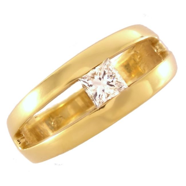 18K 0.39 Ct Princess Cut Yellow Gold Diamond Ring