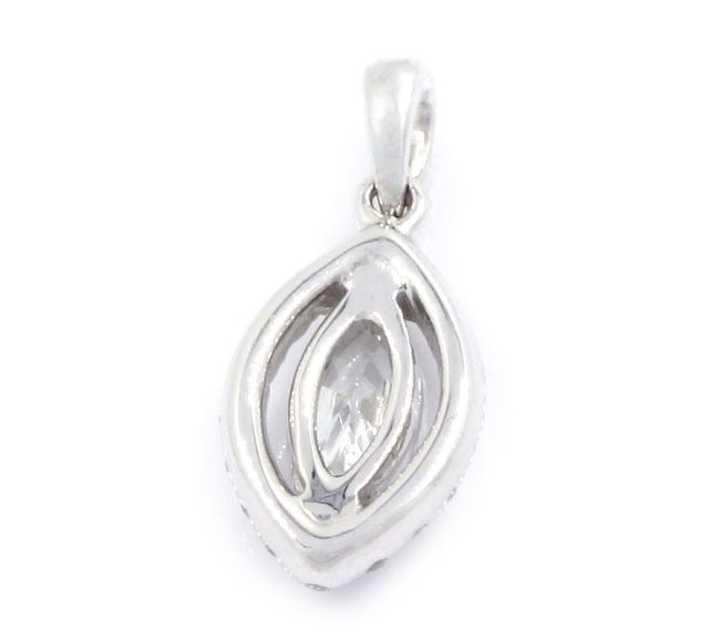 Pendentif avec diamant en or blanc 0.52 carats