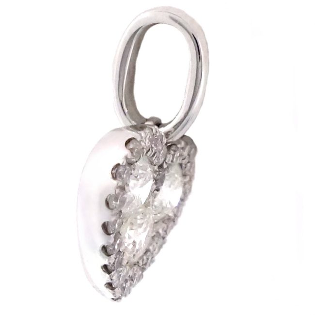 Pendentif avec diamant en or blanc 0.34 carats