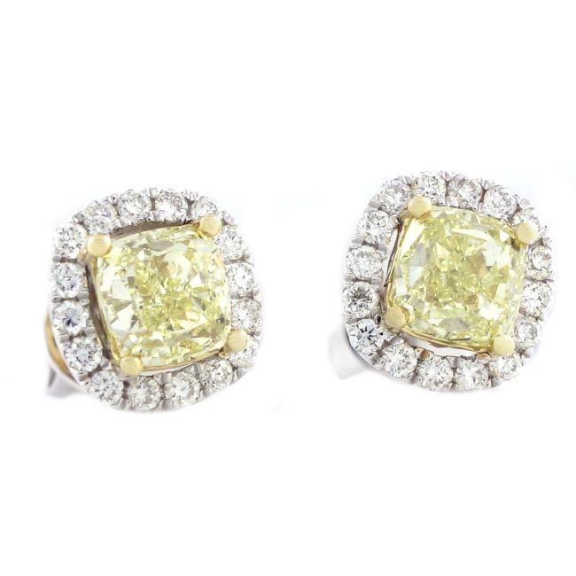 Pendientes de diamantes de oro blanco de 1.36 quilates