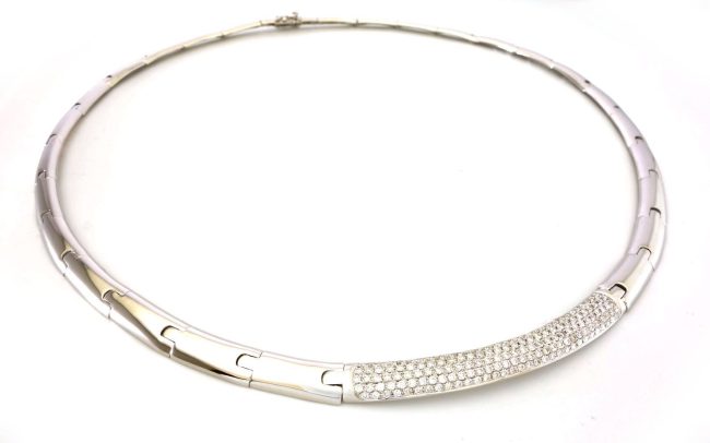 Collar de diamantes de oro blanco de 1.67 quilates