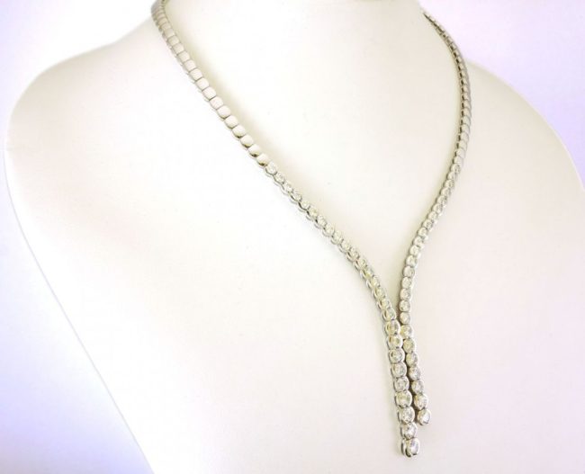 5.24 Carat 18K White Gold Extravagant Diamond Necklace