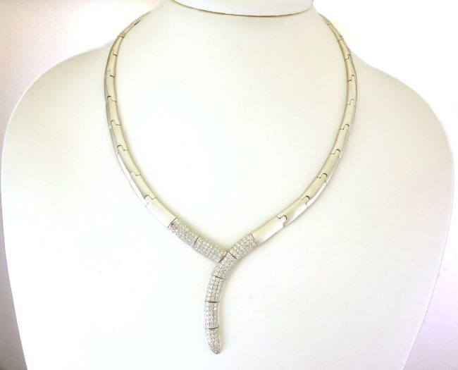 3.02 Ct 18K White Gold Diamond Necklace